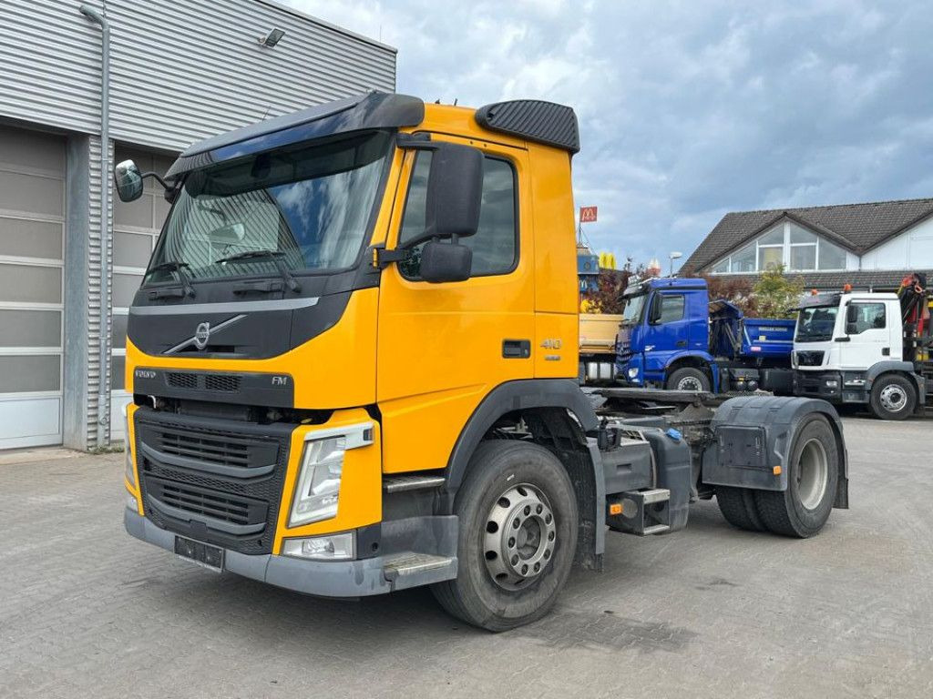 Volvo FM 410 4x2 SZM 6796 KG Leergewicht - وحدة جر: صورة 1 Volvo FM 410 4x2 SZM 6796 KG Leergewicht - وحدة جر: صورة 1
