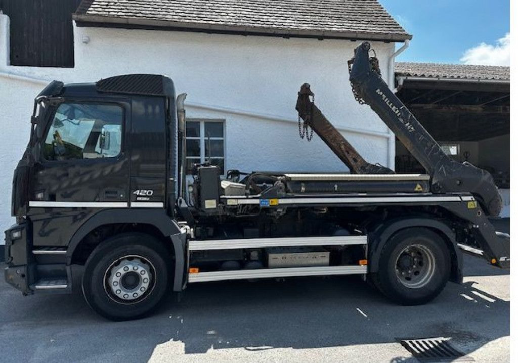 Volvo FM 420 4x2 Absetzkipper Meiller, Funk - شاحنة قلاب: صورة 1 Volvo FM 420 4x2 Absetzkipper Meiller, Funk - شاحنة قلاب: صورة 1
