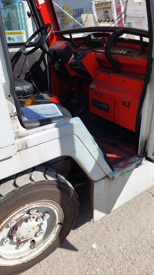 FV-02 Tractor Nissan - جرارات الأمتعة: صورة 4 FV-02 Tractor Nissan - جرارات الأمتعة: صورة 4