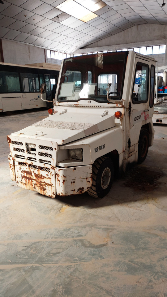 FV02 Nissan Baggage Tractor - جرارات الأمتعة: صورة 1 FV02 Nissan Baggage Tractor - جرارات الأمتعة: صورة 1