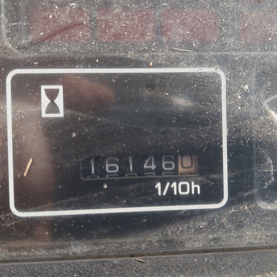 FV02 Nissan Baggage Tractor - جرارات الأمتعة: صورة 5 FV02 Nissan Baggage Tractor - جرارات الأمتعة: صورة 5