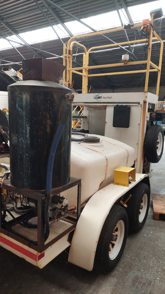 JBT GS320 Towable De-icer - ماكينة إزالة الجليد عن الطائرات: صورة 5 JBT GS320 Towable De-icer - ماكينة إزالة الجليد عن الطائرات: صورة 5