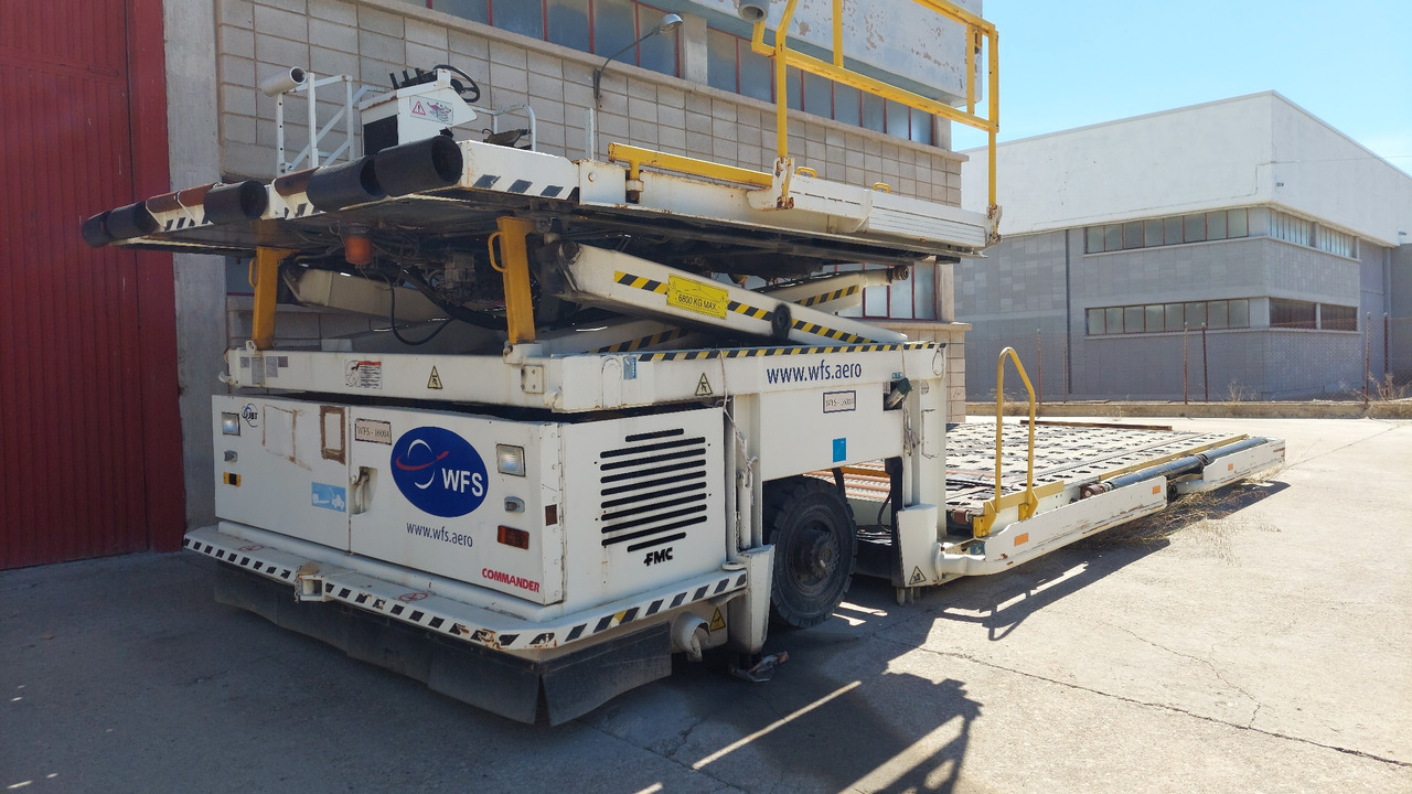 Lower deck loader FMC/JBT C15W - محملات الحاويات والمنصات النقالة: صورة 1 Lower deck loader FMC/JBT C15W - محملات الحاويات والمنصات النقالة: صورة 1