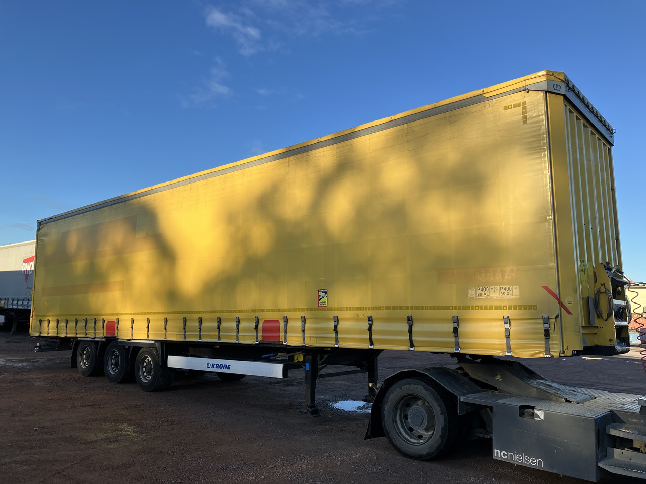 KRONE MEGA CURTAIN - LIFTING ROOF - HUCKEPACK - نصف مقطورة ستارة: صورة 3 KRONE MEGA CURTAIN - LIFTING ROOF - HUCKEPACK - نصف مقطورة ستارة: صورة 3