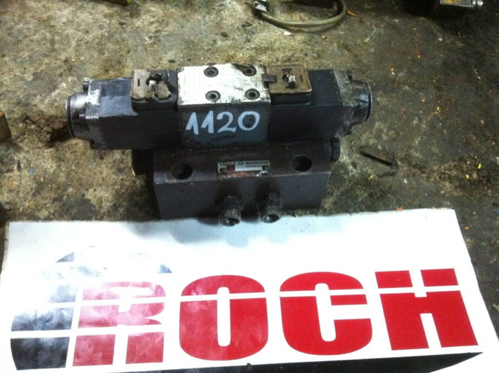 VOGELE 682440200 - 1 SEKCYJNY + 4WE5F6.2/G12NZ S073 406830 + CEWKI 12V 26W - صمام هيدروليكي - آلات البناء: صورة 1 VOGELE 682440200 - 1 SEKCYJNY + 4WE5F6.2/G12NZ S073 406830 + CEWKI 12V 26W - صمام هيدروليكي - آلات البناء: صورة 1