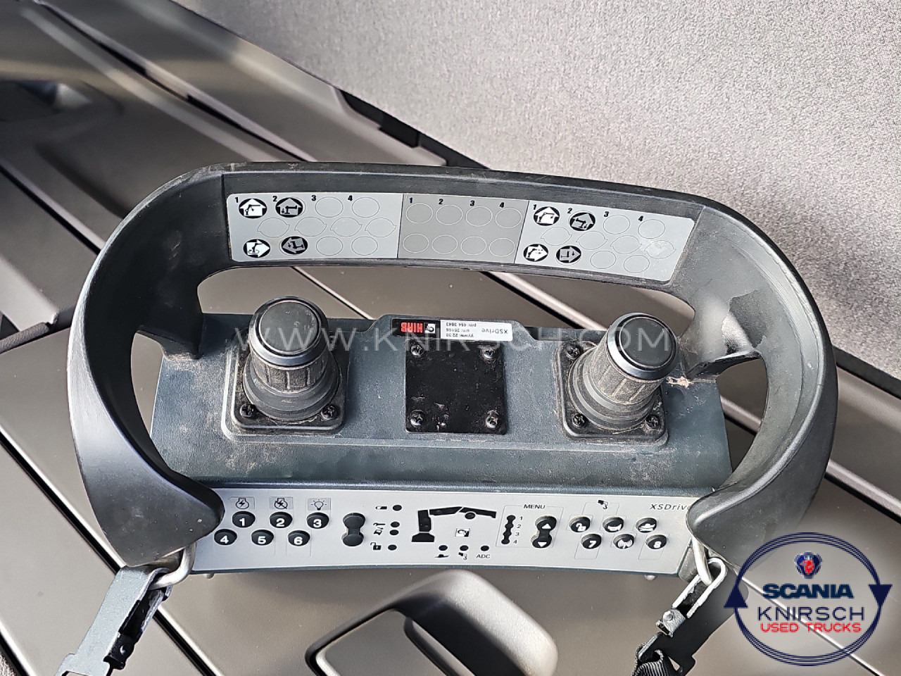 SCANIA G 320 B4x2NA 3-Seitenkipper Dautel mit Kran Hiab - قلاب صغير: صورة 4 SCANIA G 320 B4x2NA 3-Seitenkipper Dautel mit Kran Hiab - قلاب صغير: صورة 4