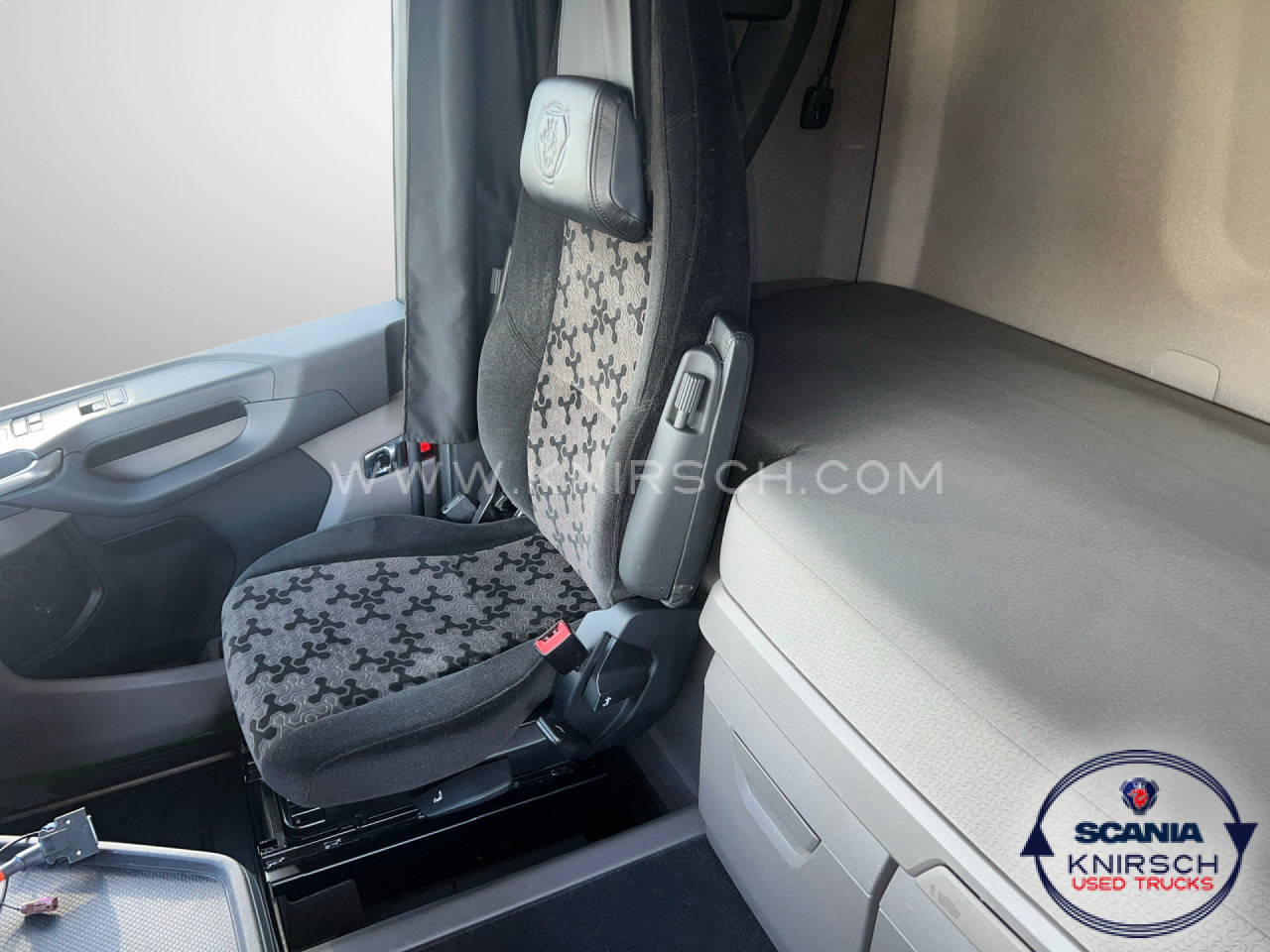 SCANIA R450A4x2LA - وحدة جر: صورة 5 SCANIA R450A4x2LA - وحدة جر: صورة 5