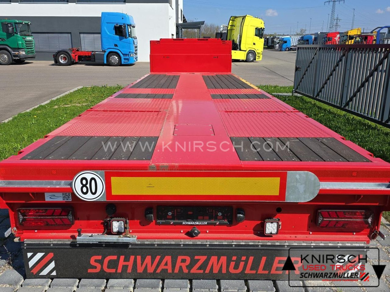 Schwarzmüller Tieflader ausziehbar gelenkt - عربة منخفضة مسطحة نصف مقطورة: صورة 4 Schwarzmüller Tieflader ausziehbar gelenkt - عربة منخفضة مسطحة نصف مقطورة: صورة 4
