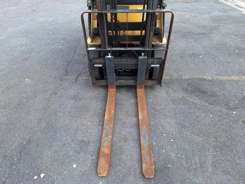 Caterpillar GP18N - رافعة شوكية تعمل بالغاز: صورة 5 Caterpillar GP18N - رافعة شوكية تعمل بالغاز: صورة 5