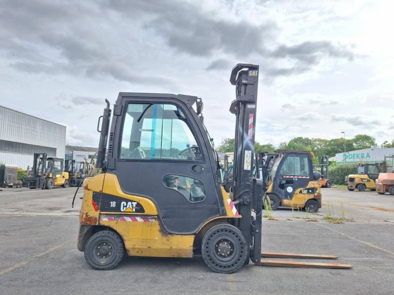 Caterpillar GP18N - رافعة شوكية تعمل بالغاز: صورة 3 Caterpillar GP18N - رافعة شوكية تعمل بالغاز: صورة 3