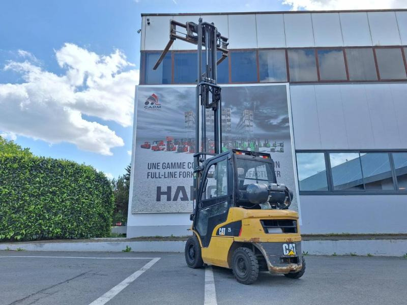 رافعة شوكية تعمل بالغاز Caterpillar GP25NTD: صورة 11