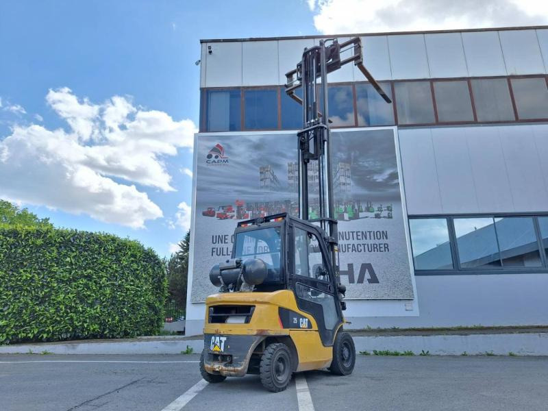 رافعة شوكية تعمل بالغاز Caterpillar GP25NTD: صورة 12