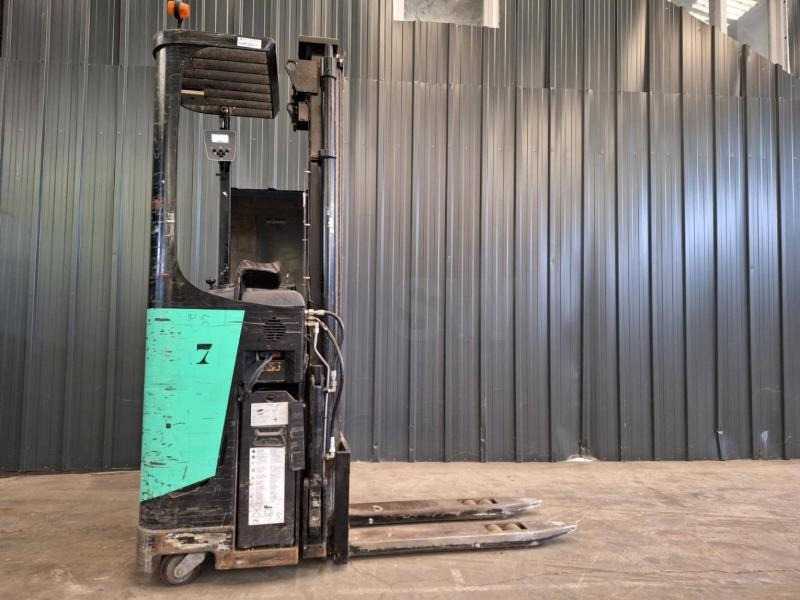 Caterpillar NSR16N - آلة التكديس: صورة 3 Caterpillar NSR16N - آلة التكديس: صورة 3