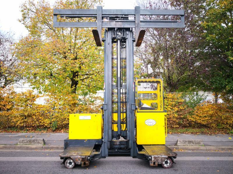 Combilift C3000EST - شاحنة مناولة بأربعة اتجاهات: صورة 3 Combilift C3000EST - شاحنة مناولة بأربعة اتجاهات: صورة 3