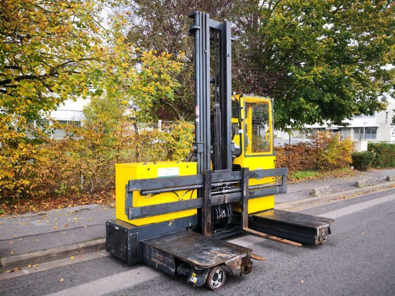 Combilift C3000EST - شاحنة مناولة بأربعة اتجاهات: صورة 4 Combilift C3000EST - شاحنة مناولة بأربعة اتجاهات: صورة 4