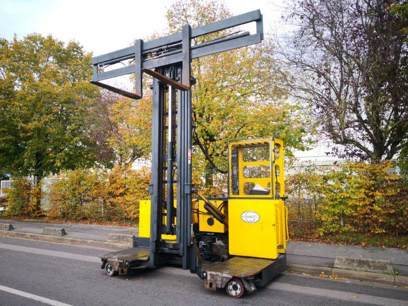 Combilift C3000EST - شاحنة مناولة بأربعة اتجاهات: صورة 2 Combilift C3000EST - شاحنة مناولة بأربعة اتجاهات: صورة 2