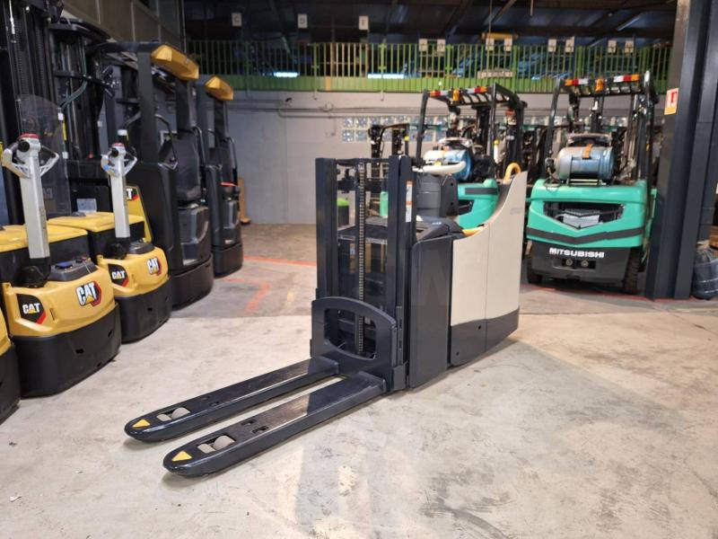 Crown DT3040 - آلة التكديس: صورة 2 Crown DT3040 - آلة التكديس: صورة 2