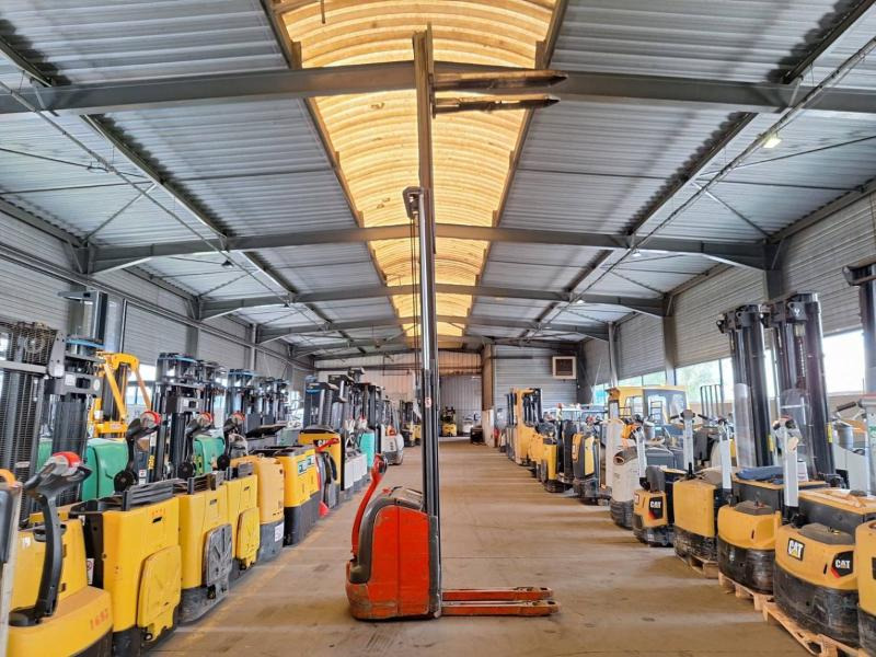 آلة التكديس Fenwick L16: صورة 14