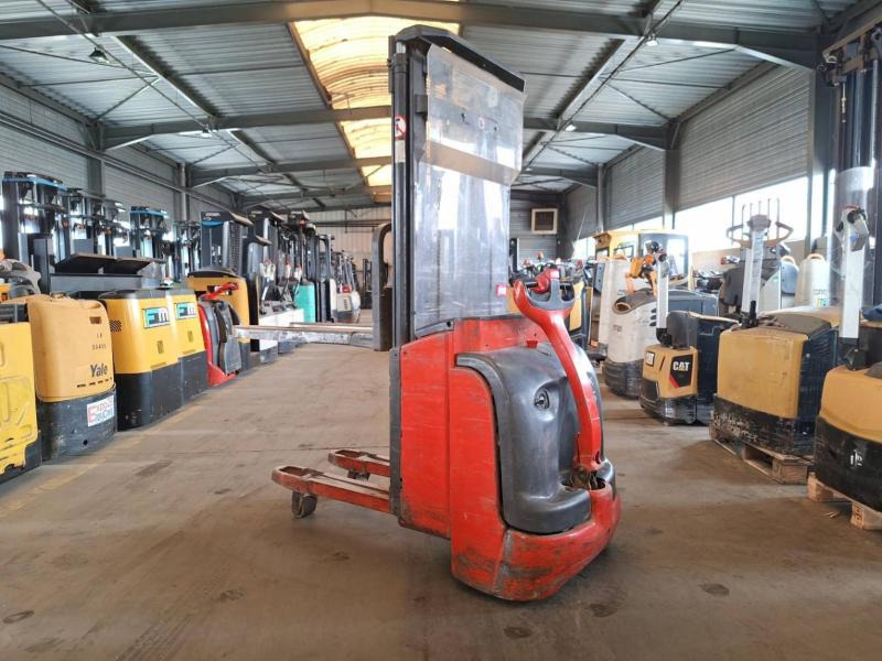 آلة التكديس Fenwick L16: صورة 9