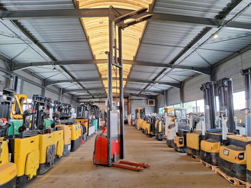 آلة التكديس Fenwick L16: صورة 13