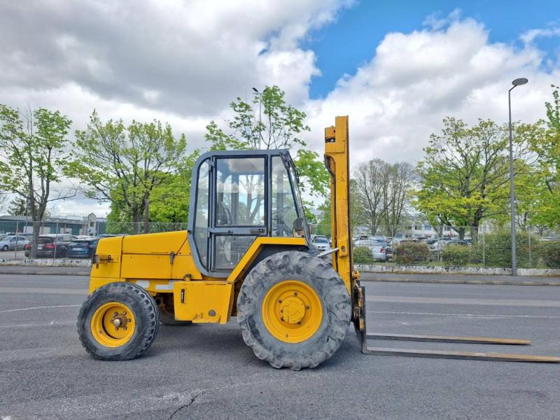 Jcb 930-2 - رافعة شوكية للأرض الوعرة: صورة 3 Jcb 930-2 - رافعة شوكية للأرض الوعرة: صورة 3