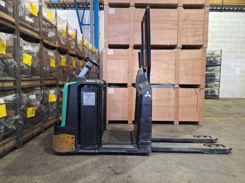 Mitsubishi OPB20N2 - آلة إعداد الطلب: صورة 1 Mitsubishi OPB20N2 - آلة إعداد الطلب: صورة 1