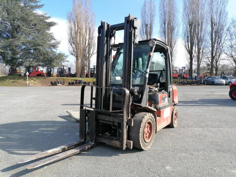 Nissan FGDO2A30Q - رافعة شوكية ديزل: صورة 3 Nissan FGDO2A30Q - رافعة شوكية ديزل: صورة 3