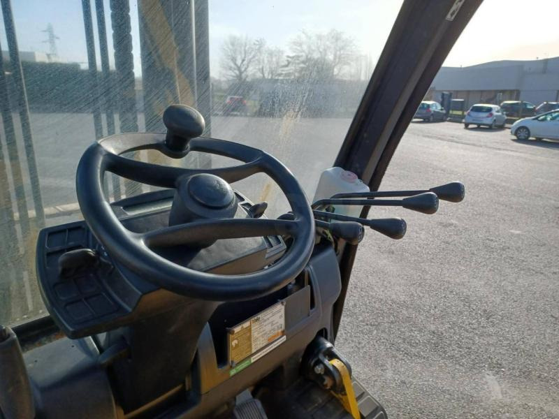 رافعة شوكية ديزل Yale GDC70VX: صورة 10