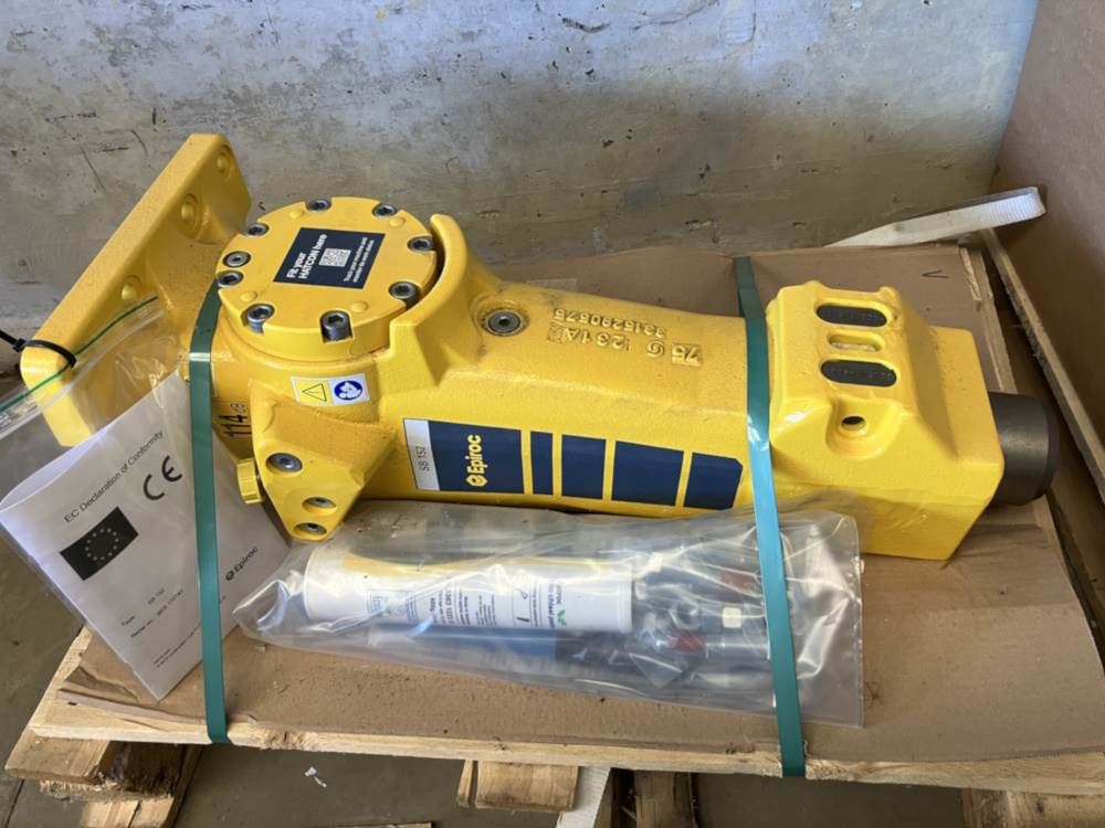 Epiroc Hammer SB152 - معدات البناء: صورة 2 Epiroc Hammer SB152 - معدات البناء: صورة 2