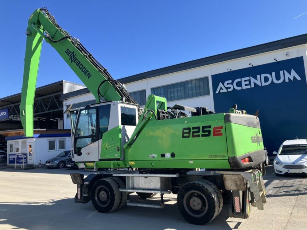 Sennebogen 825E - معالج النفايات: صورة 2 Sennebogen 825E - معالج النفايات: صورة 2