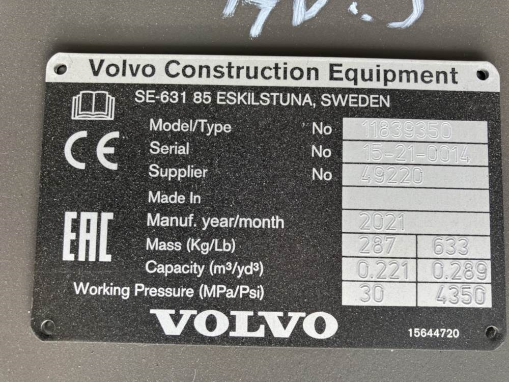 Volvo Böschungslöffel schwenkbar - جرافة حفار: صورة 4 Volvo Böschungslöffel schwenkbar - جرافة حفار: صورة 4