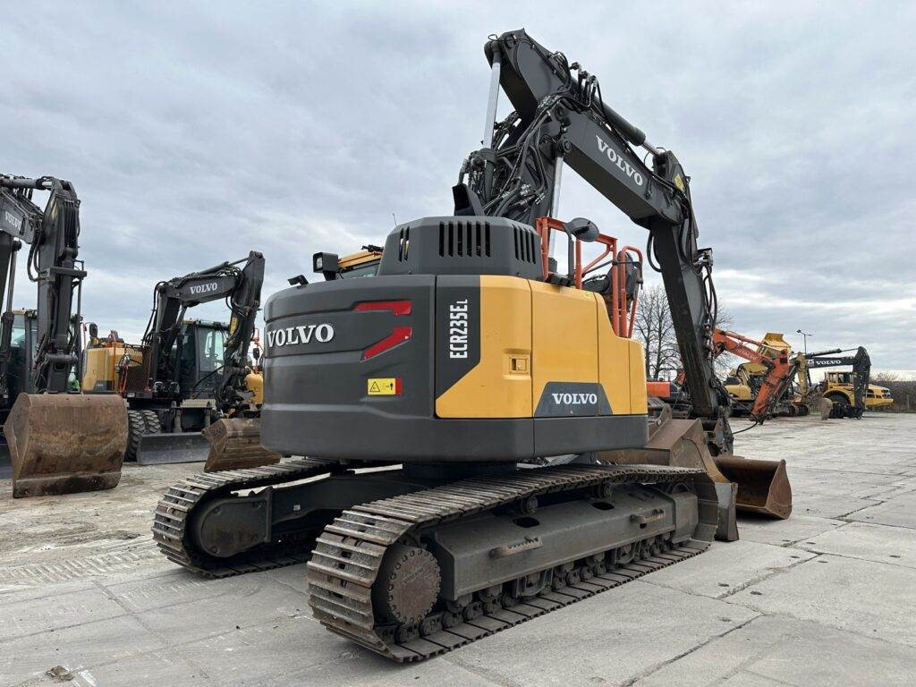 Volvo ECR235EL - حفار زحاف: صورة 3 Volvo ECR235EL - حفار زحاف: صورة 3