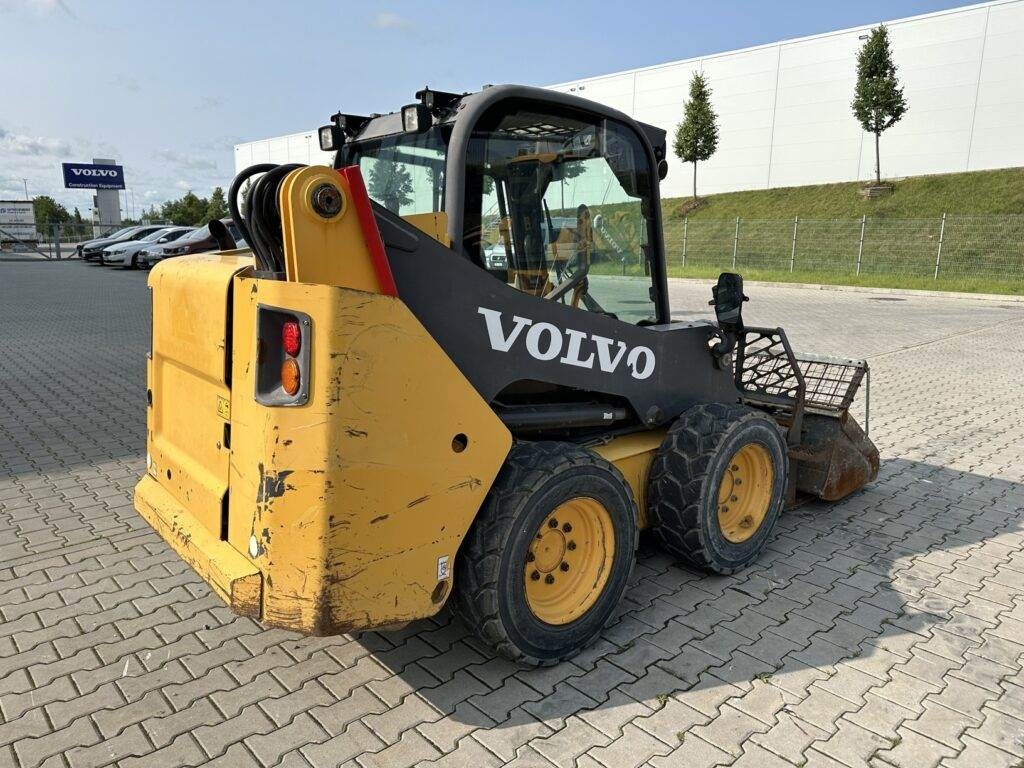 Volvo MC70C - شيول صغير: صورة 2 Volvo MC70C - شيول صغير: صورة 2