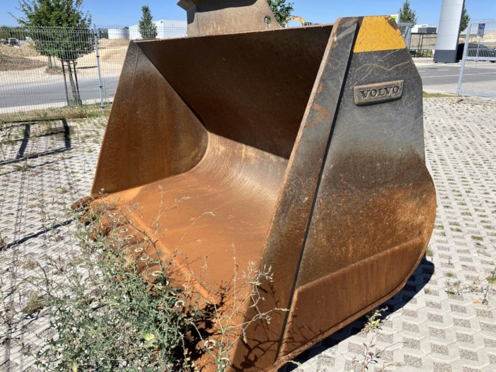 Volvo Schaufel mit Zähnen - Festanbau - بكت: صورة 4 Volvo Schaufel mit Zähnen - Festanbau - بكت: صورة 4