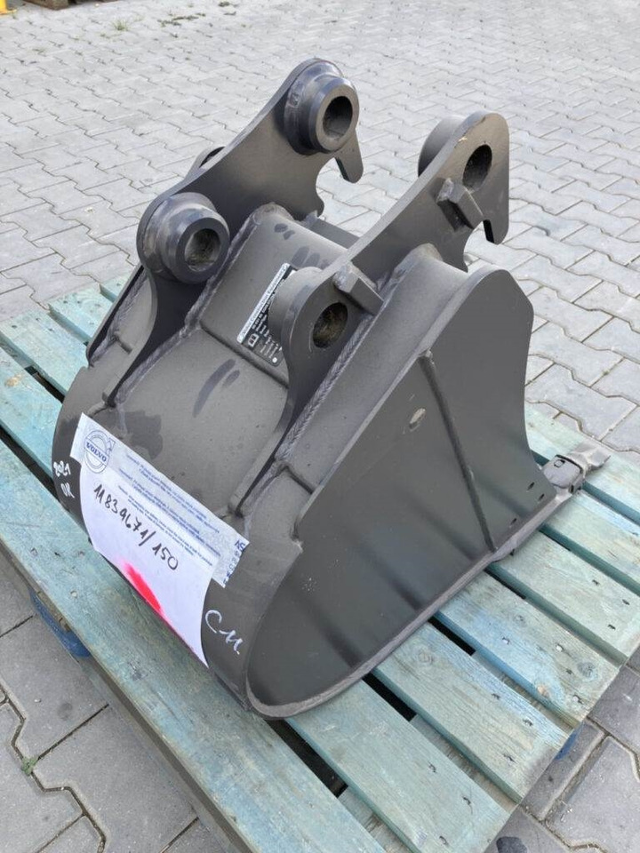 Volvo Tieflöffel mit Zähnen - Festanbau - جرافة حفار: صورة 2 Volvo Tieflöffel mit Zähnen - Festanbau - جرافة حفار: صورة 2