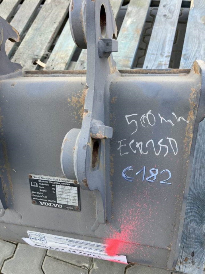 Volvo Tieflöffel mit Zähnen - Festanbau - جرافة حفار: صورة 2 Volvo Tieflöffel mit Zähnen - Festanbau - جرافة حفار: صورة 2