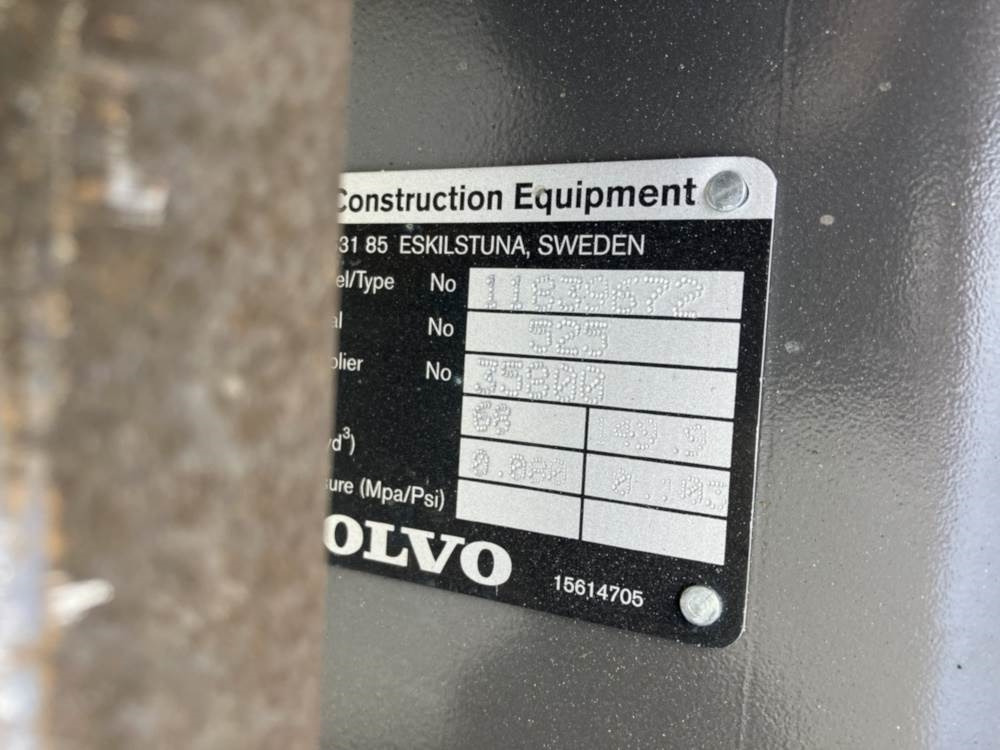 Volvo Tieflöffel mit Zähnen - Festanbau - جرافة حفار: صورة 3 Volvo Tieflöffel mit Zähnen - Festanbau - جرافة حفار: صورة 3