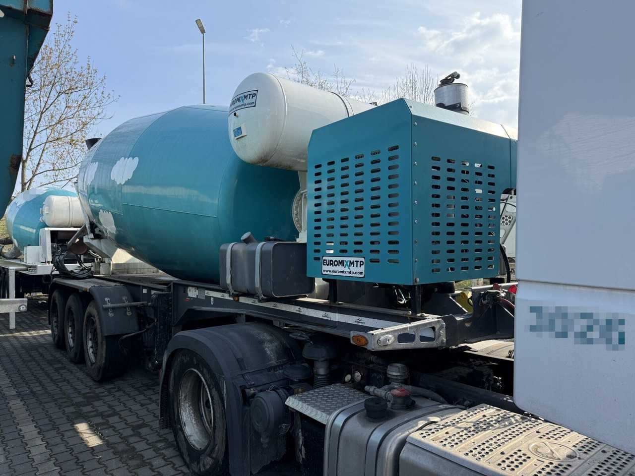 Betonmischer-Auflieger Euromix 12 m³ mit Motor - شاحنة خلاطة خرسانة: صورة 4 Betonmischer-Auflieger Euromix 12 m³ mit Motor - شاحنة خلاطة خرسانة: صورة 4