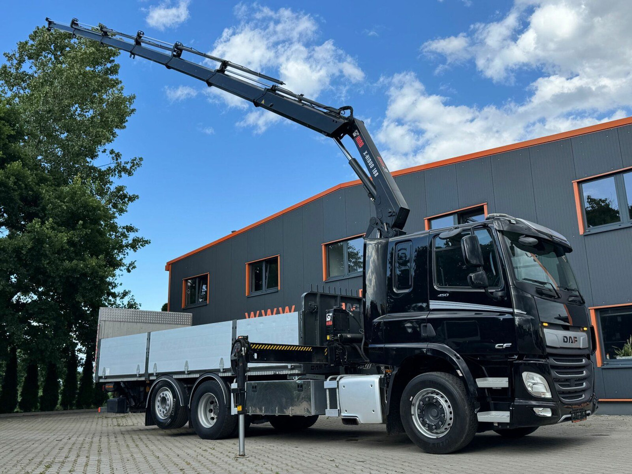 DAF CF 450 FAN 6x2 Pritsche mit Kran HIAB 188 E-6 - شاحنات مسطحة, شاحنة كرين: صورة 1 DAF CF 450 FAN 6x2 Pritsche mit Kran HIAB 188 E-6 - شاحنات مسطحة, شاحنة كرين: صورة 1