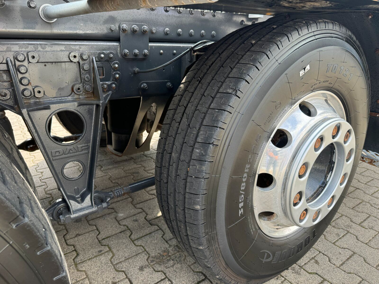 شاحنة قطع الأشجار, شاحنة كرين DAF XF 530 6x2 Holztransport Kran PENZ 15Z9.50 *Anh.: صورة 30