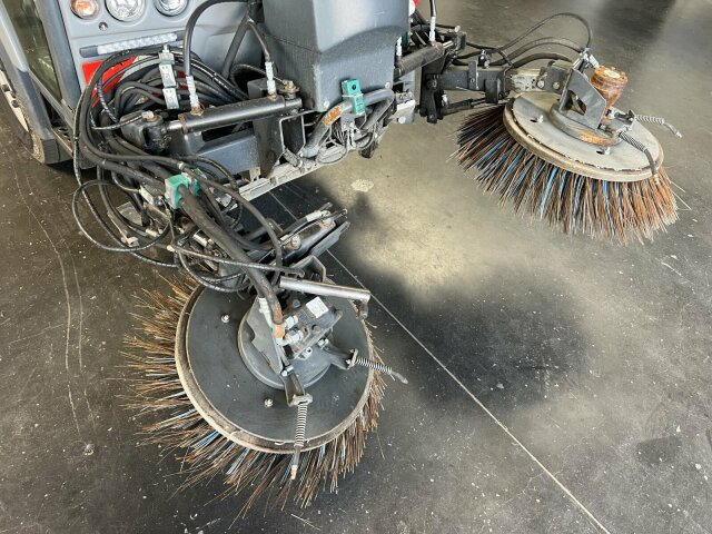 Hako Citymaster CM 2200 Kehrmaschine 2 m³ - سياره كنس شوارع: صورة 2 Hako Citymaster CM 2200 Kehrmaschine 2 m³ - سياره كنس شوارع: صورة 2
