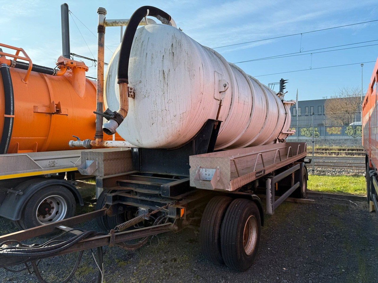 Hüffermann HSD181D Tankanhänger für nicht GGVS Güter - مقطورة صهريج: صورة 5 Hüffermann HSD181D Tankanhänger für nicht GGVS Güter - مقطورة صهريج: صورة 5