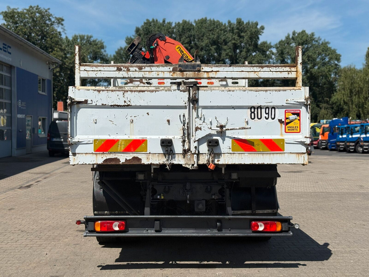 Iveco ML180E 4x2 DOKA Euro 5 Kipper Kran PK16001K-B - شاحنة كرين: صورة 4 Iveco ML180E 4x2 DOKA Euro 5 Kipper Kran PK16001K-B - شاحنة كرين: صورة 4