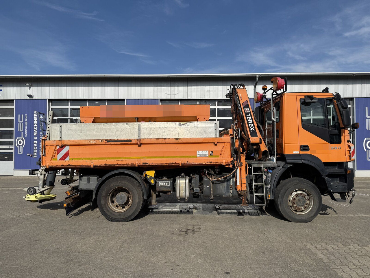 Iveco TRAKKER Kipper Kran TEREX 85.2 Salzstreuer - شاحنة قلاب, شاحنة كرين: صورة 2 Iveco TRAKKER Kipper Kran TEREX 85.2 Salzstreuer - شاحنة قلاب, شاحنة كرين: صورة 2