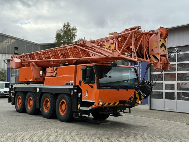 Liebherr LTM 1070-4.2 Autokran mit Spitze *TOP Zustand - رافعة لجميع التضاريس: صورة 1 Liebherr LTM 1070-4.2 Autokran mit Spitze *TOP Zustand - رافعة لجميع التضاريس: صورة 1