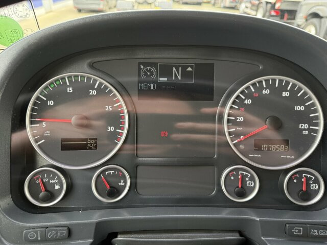 MAN TGA 18.360 4x2 HD-Kanalreiniger ASSMANN 6500 L - شاحنة الشفط: صورة 2 MAN TGA 18.360 4x2 HD-Kanalreiniger ASSMANN 6500 L - شاحنة الشفط: صورة 2