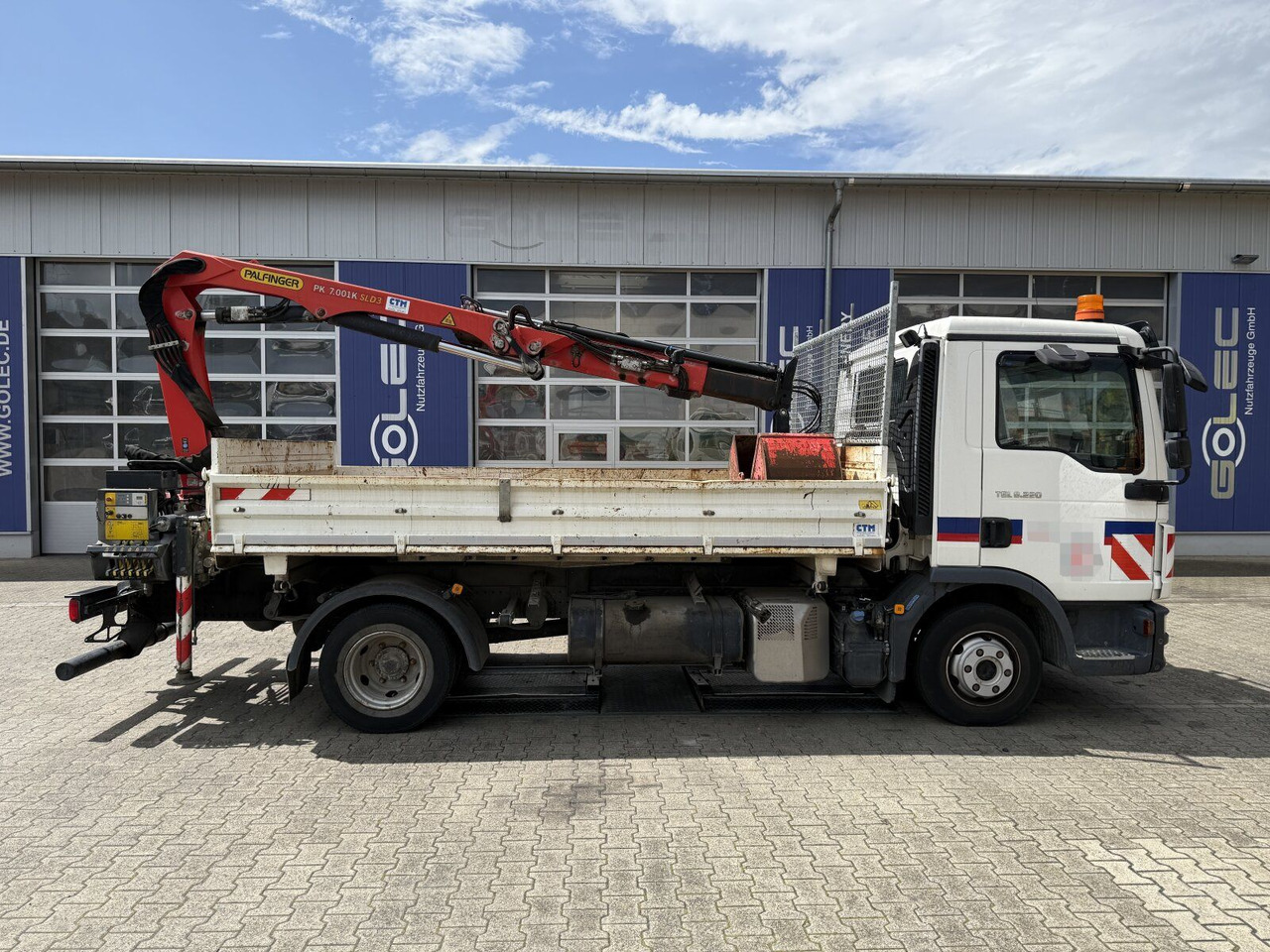 MAN TGL 8.220 4x2 Kipper Kran Palfinger 7.001-K A - قلاب صغير: صورة 3 MAN TGL 8.220 4x2 Kipper Kran Palfinger 7.001-K A - قلاب صغير: صورة 3