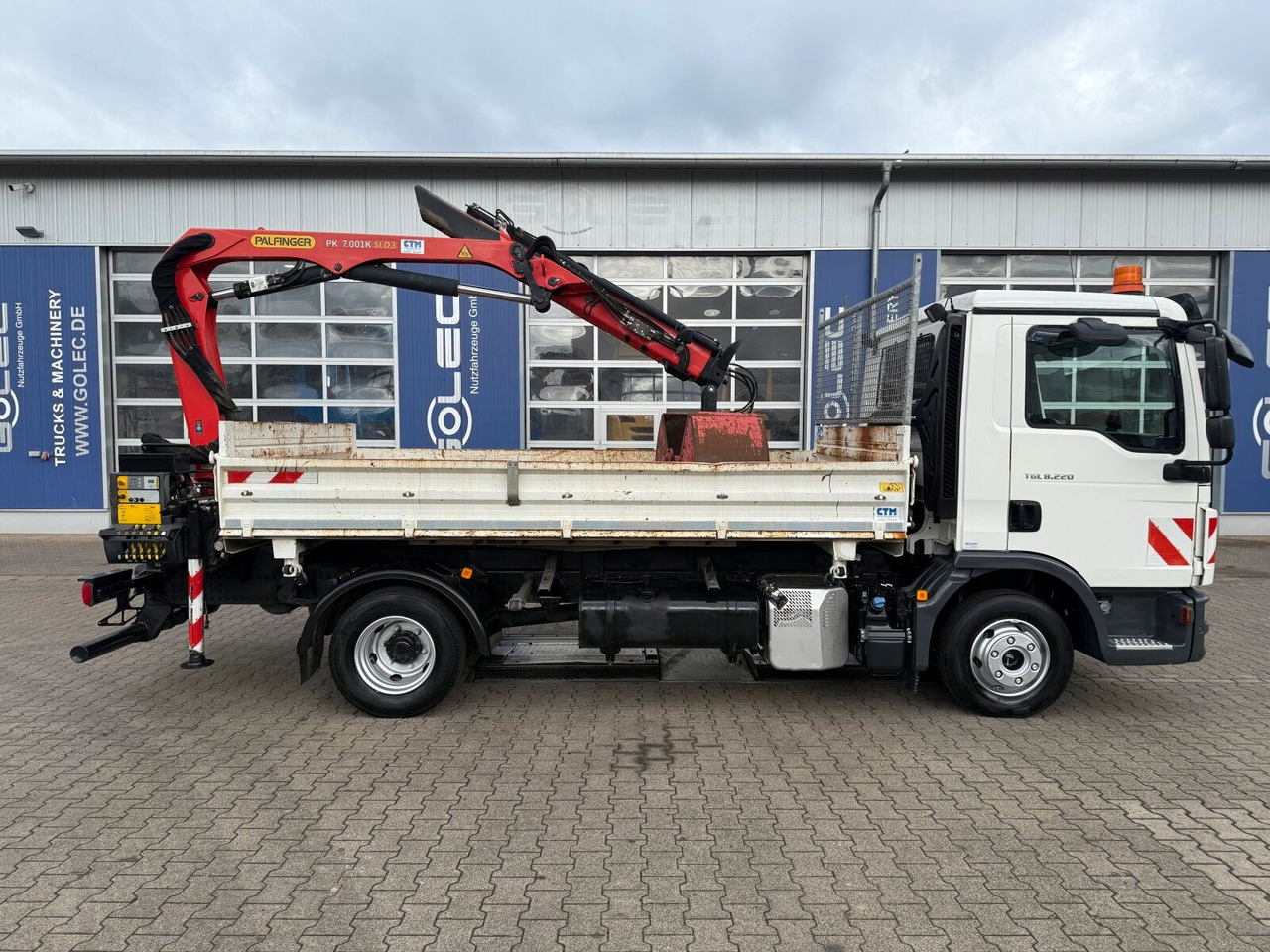MAN TGL 8.220 4x2 Kipper Kran Palfinger 7.001-K A - شاحنة كرين, شاحنة قلاب: صورة 2 MAN TGL 8.220 4x2 Kipper Kran Palfinger 7.001-K A - شاحنة كرين, شاحنة قلاب: صورة 2