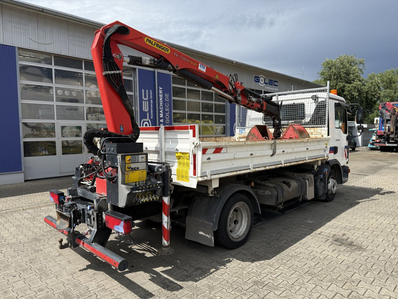 MAN TGL 8.220 4x2 Kipper Kran Palfinger 7.001-K A - قلاب صغير: صورة 5 MAN TGL 8.220 4x2 Kipper Kran Palfinger 7.001-K A - قلاب صغير: صورة 5