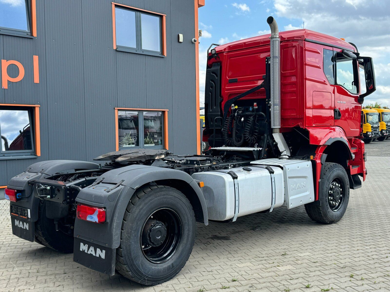 MAN TGS 18.520 4x4 SZM - Kipphyd. Blatt Luft Pritard - وحدة جر: صورة 5 MAN TGS 18.520 4x4 SZM - Kipphyd. Blatt Luft Pritard - وحدة جر: صورة 5